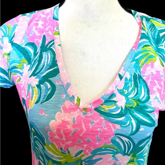 Lilly Pulitzer Etta V-Neck Top Floral XS Excellent Condition - Picture 3 of 9